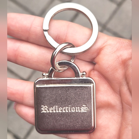 Northern Reflections Dream/Believe Photo Keyring - Picture 4 of 5